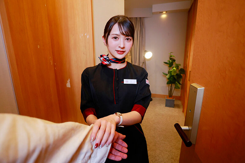 【VR】【8K】肉食CAさんの唾液た～っぷり濃厚ベロチューと極上の乳首こねくり騎乗位！捕まえた男を狂わすWコンボ責めで一晩中何度も射精させる 幸村泉希